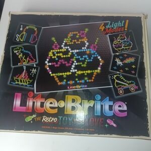Retro Basic Fun Lite-Brite Ultimate Classic Vintage New Open Box